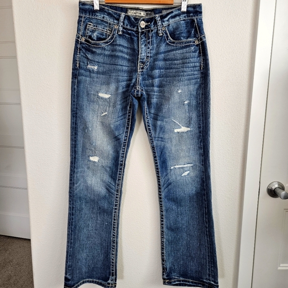 BKE Demin "Carter" Distressed Blue Jeans. Size 32R